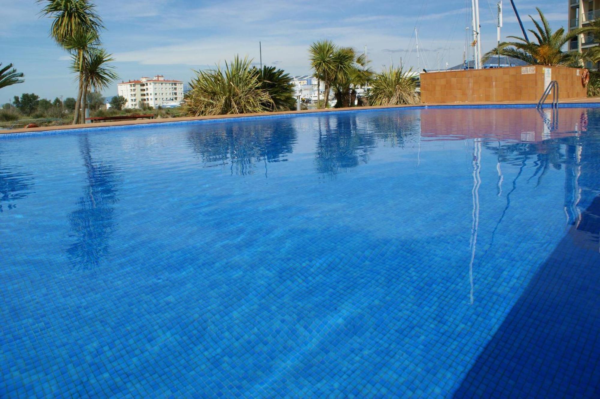Precioso Piso Con Vista Al Canal Y Piscina En Roses Av-69 Buitenkant foto